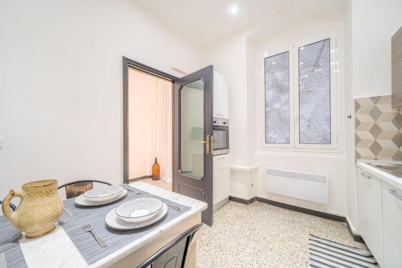 Central & Lovely Apartment In Genova - Netflix! Buitenkant foto