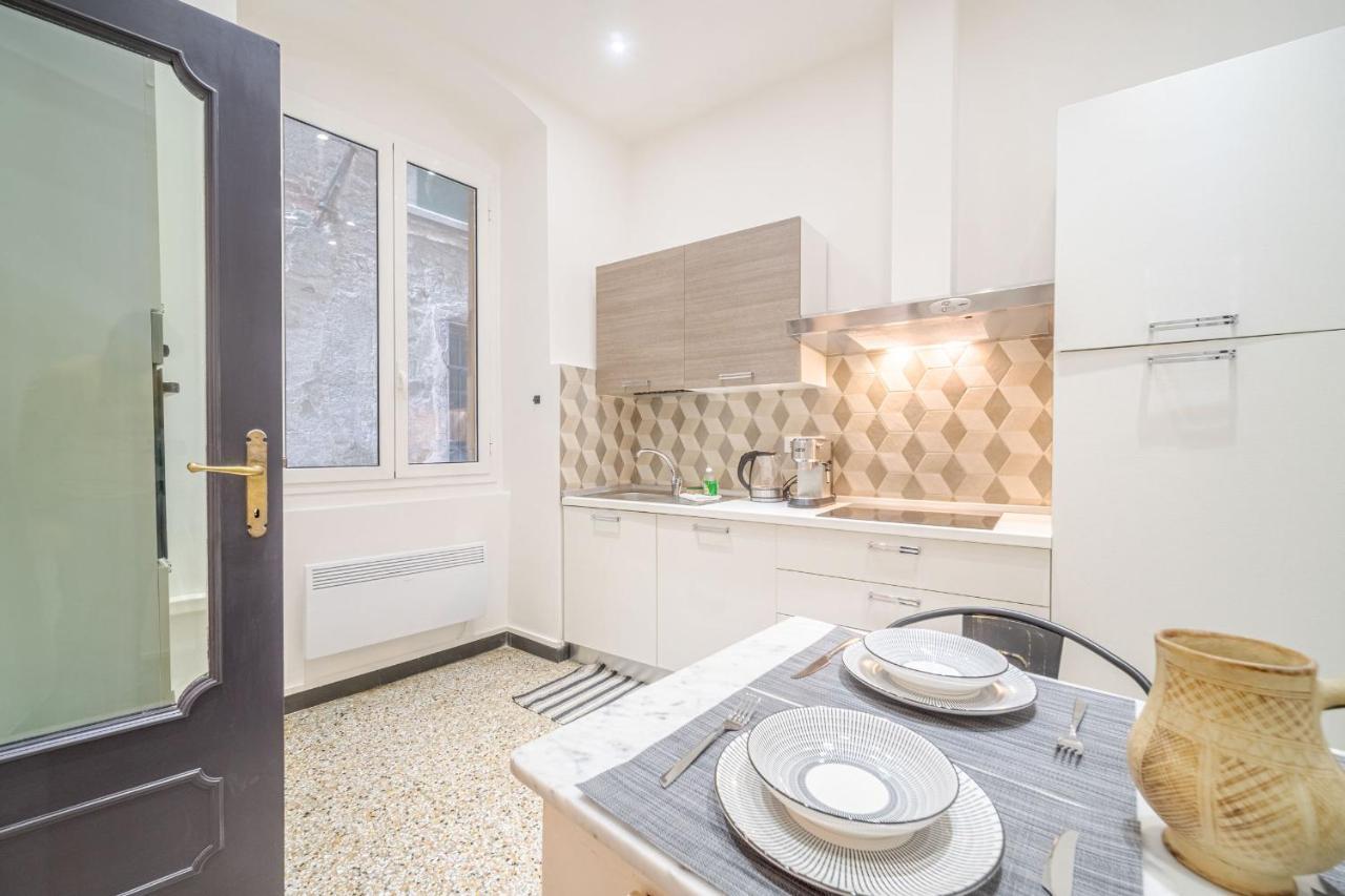 Central & Lovely Apartment In Genova - Netflix! Buitenkant foto